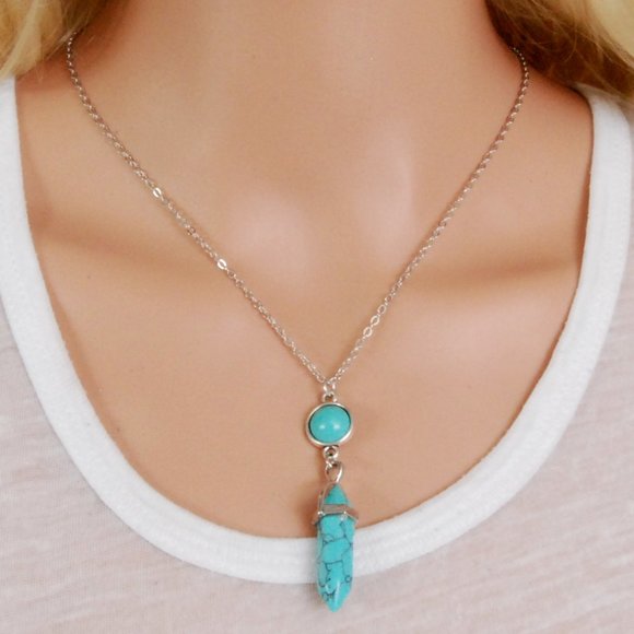 Jewelry - Turquoise Stone Bullet Shape Silvertone Necklace